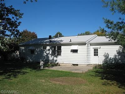 3rd image of 3054 Crisfield Dr NE