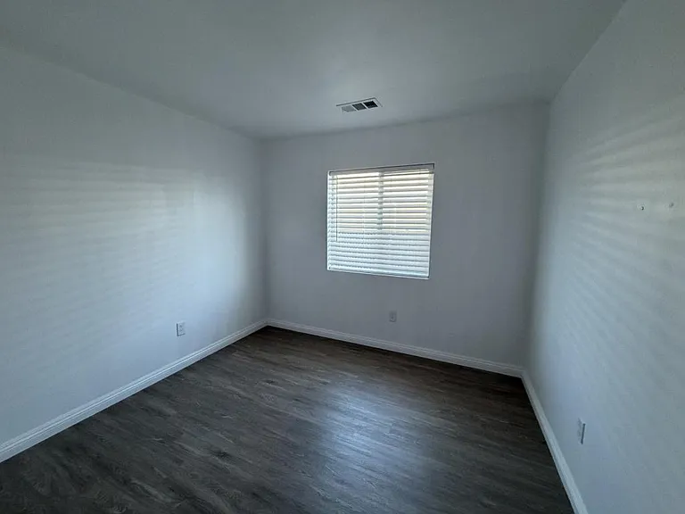 505 Cindy Ct — Photo 11