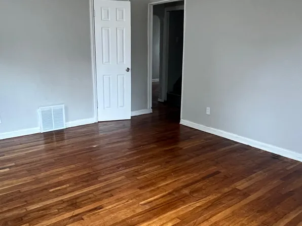 4753 E 90th St, Garfield Heights, OH 44125