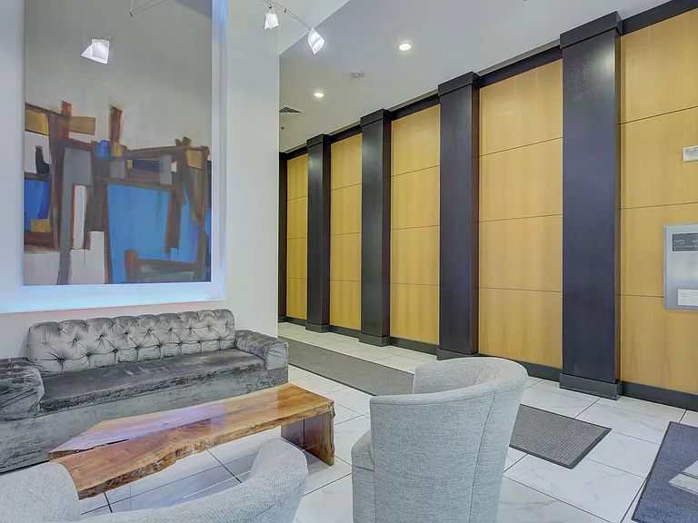 1818 L St #LOFTS — Photo 8