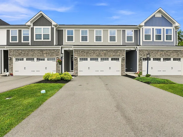 9004 Wellington Ct — Photo 24
