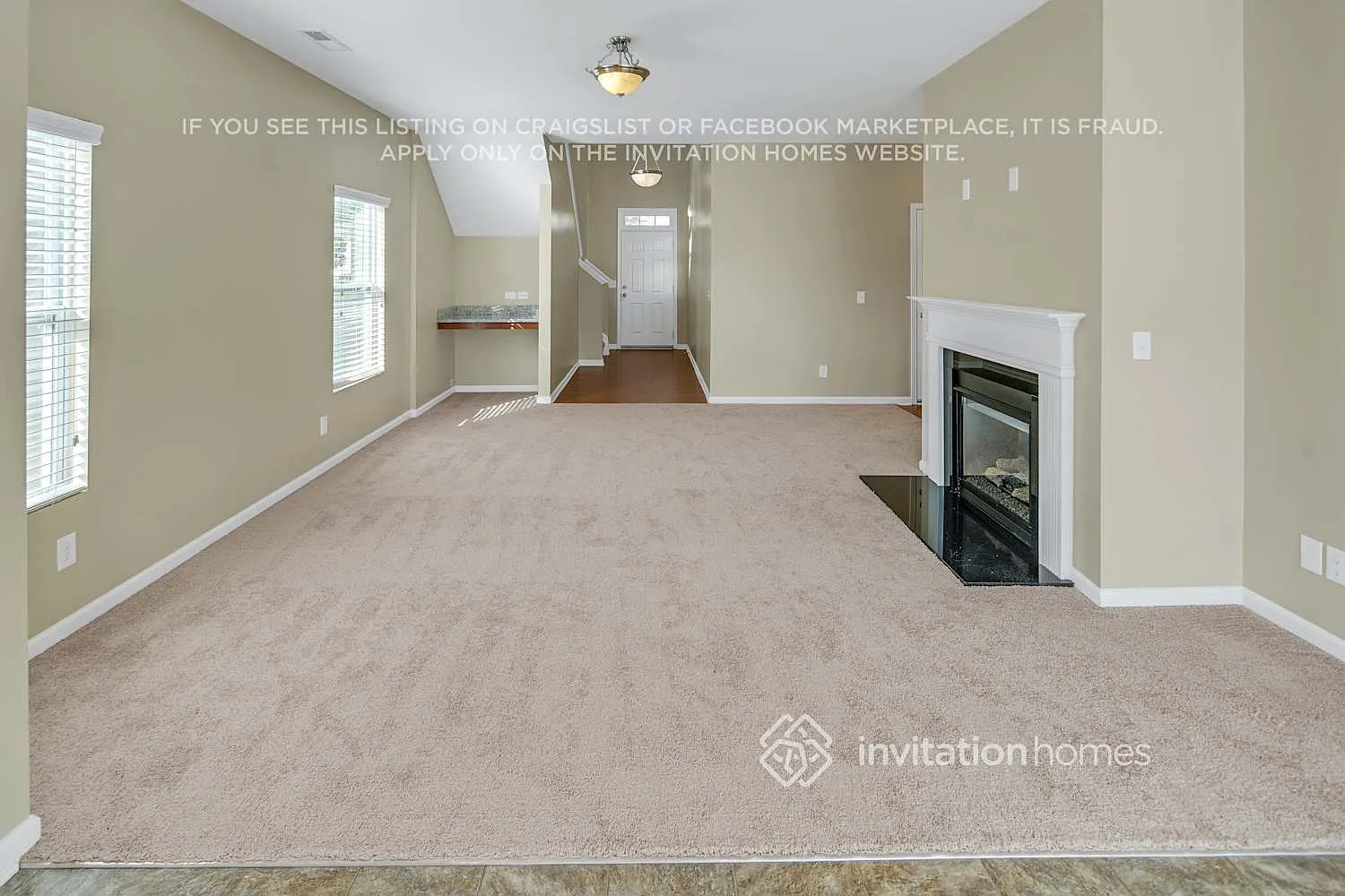 13737 Porter Creek Rd Charlotte, NC 28262 — Photo 2