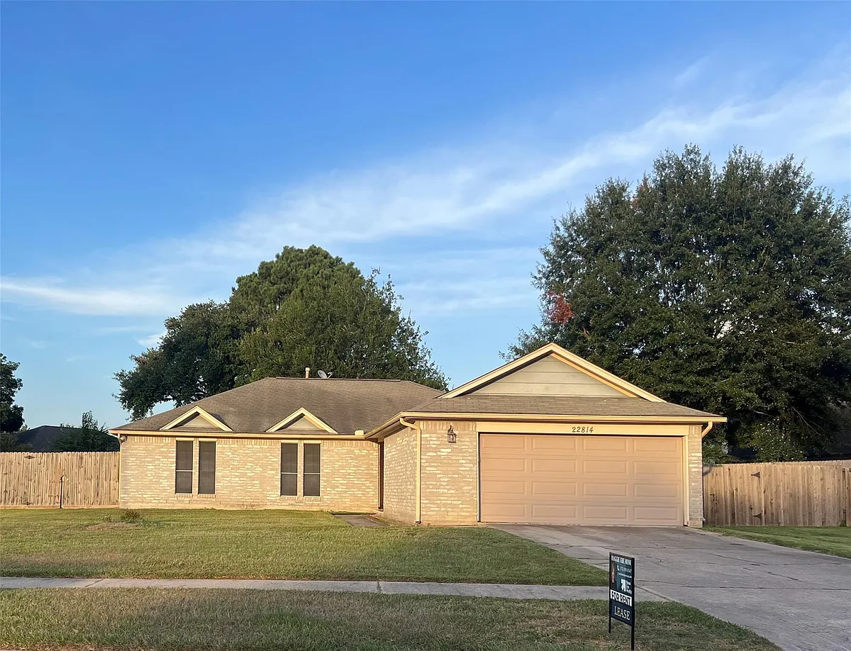 Building Photo - 22814 Tree House Ln