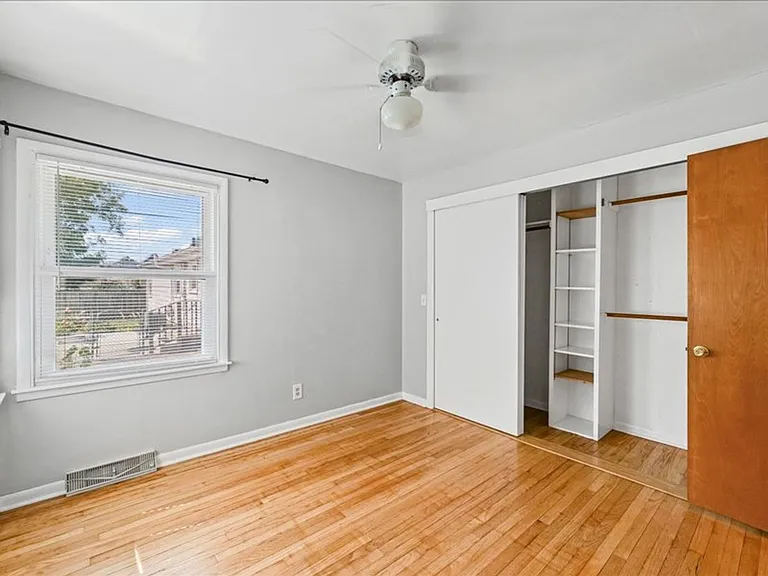 101 W Cypress St — Photo 12
