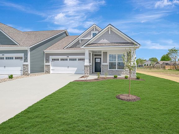 2nd image of 3201 Heather Dr