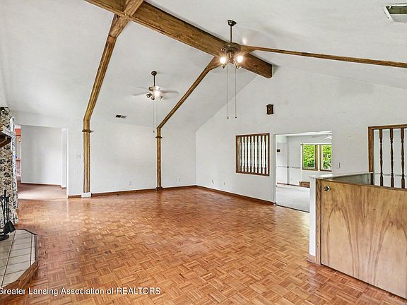 4th image of 12092 Rupp Rd