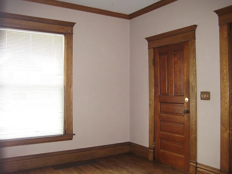 800 Crescent St NE — Photo 8