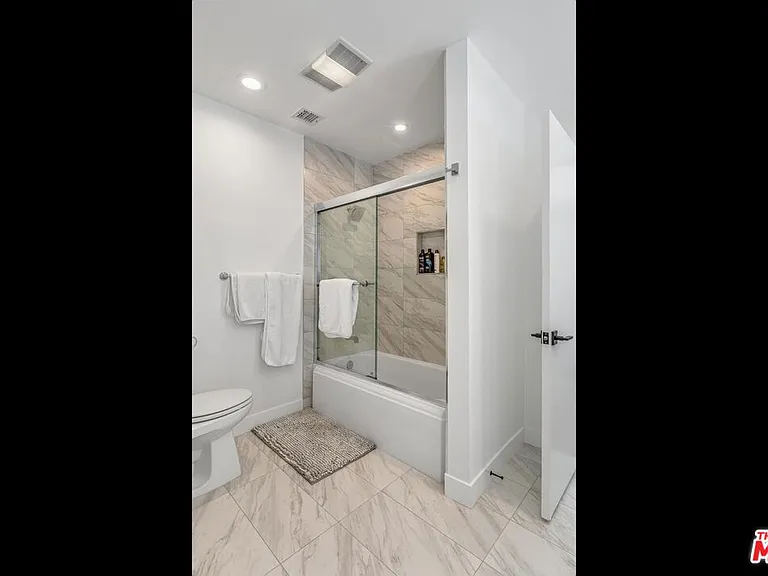 1287 Casiano Rd — Photo 16