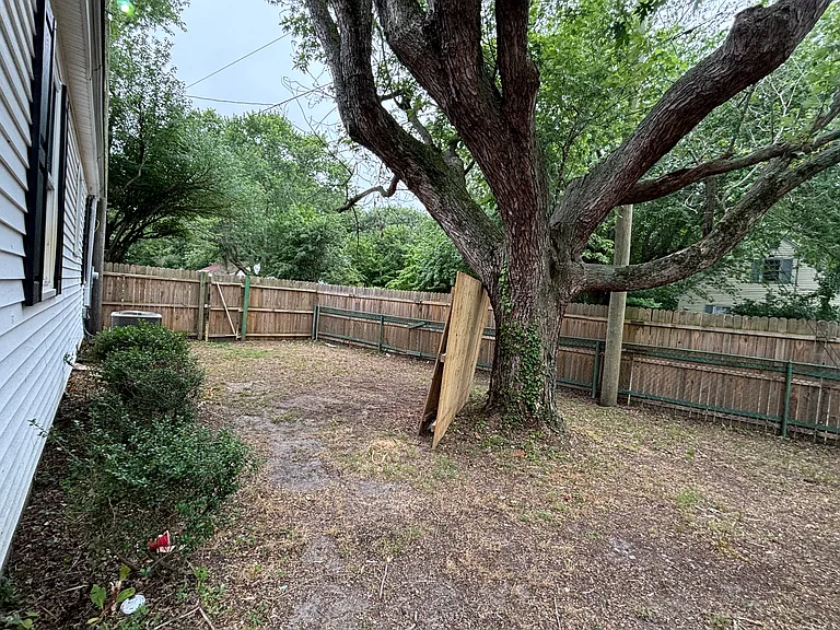 700 E Lincoln Ave — Photo 10