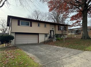 2827 Marcella Dr, Decatur, IL 62521