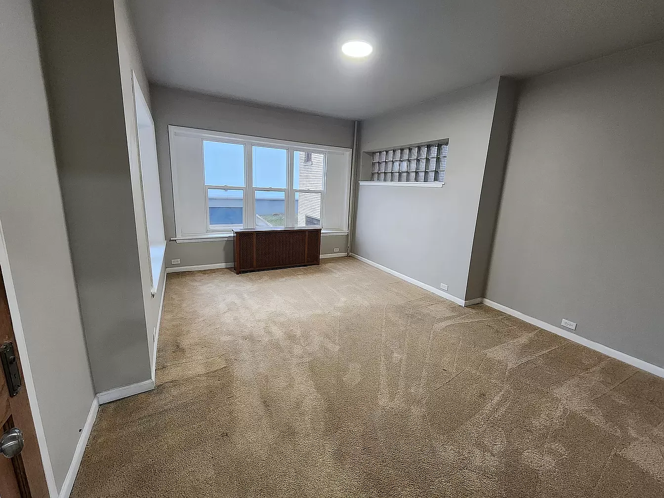 3 bed, 1287 sqft, $1,500 — Photo 2
