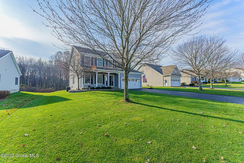 2nd image of 49 Chatsworth Way
