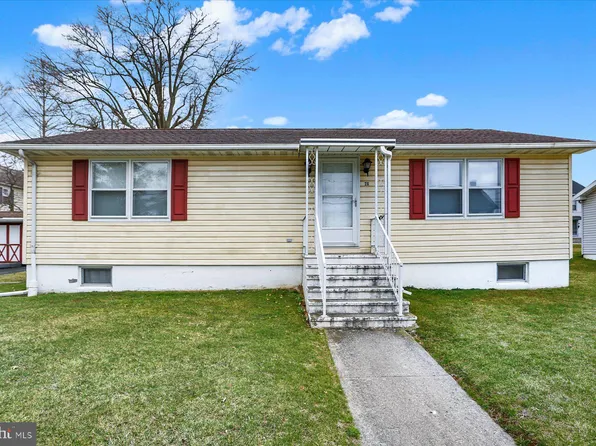 26 Allegheny Ave, Hanover, PA 17331