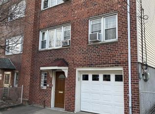 13716 Whitelaw St, Ozone Park, NY 11417