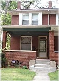 1st image of 422 W Hutchinson