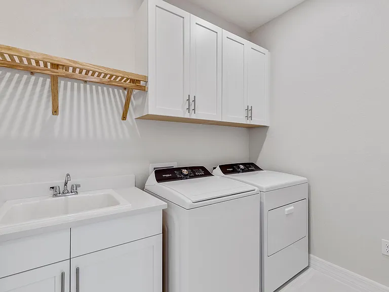 239 Indies Dr E #202 — Photo 14