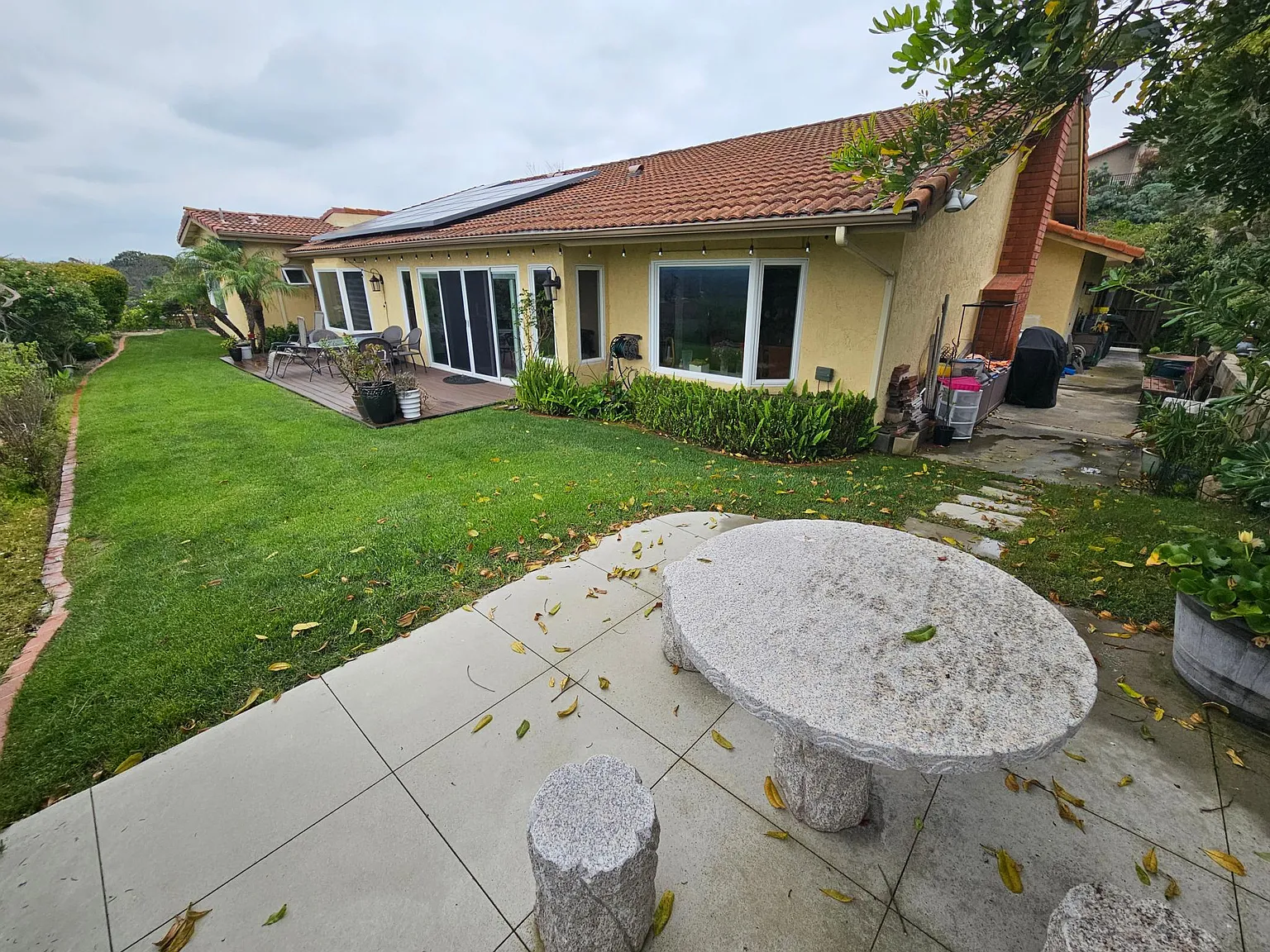 4 bed, 2278 sqft, $1,700 — Photo 4