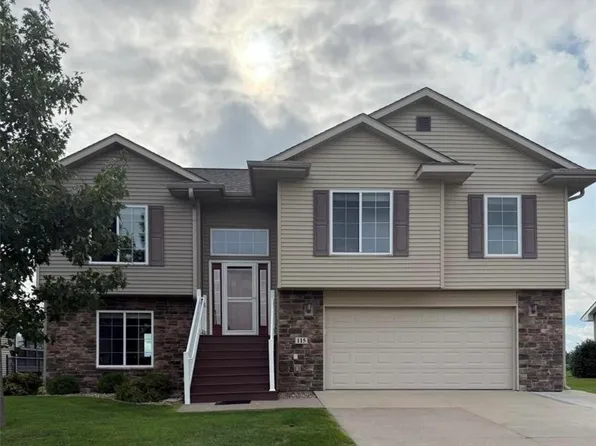 115 N Colton Dr, North Liberty, IA 52317