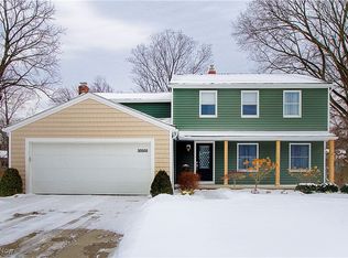 30505 Willoway Ln, Bay Village, OH