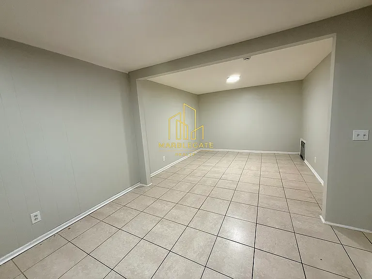 809 Summer Ave #22 — Photo 3