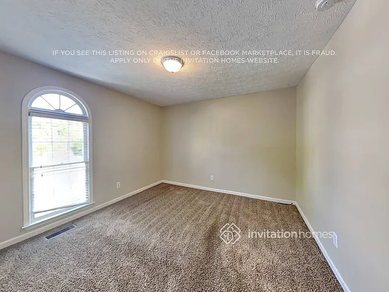 980 Burning Bush Dr — Photo 14