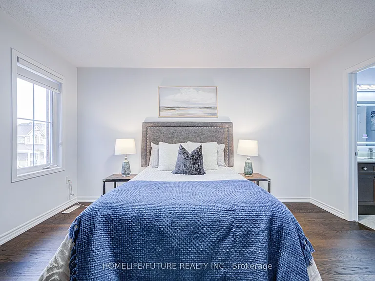 342 Laundon Ter — Photo 36