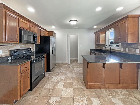 2nd image of 1780 Autumnwood Blvd