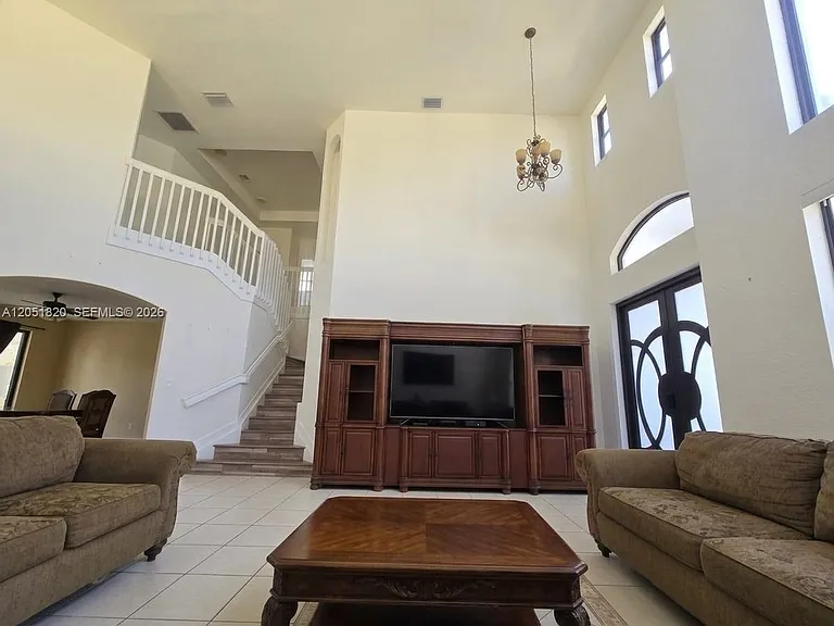 15350 SW 11th St — Photo 8
