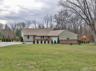 4413 Social Row Rd, Spring Valley, OH 45370