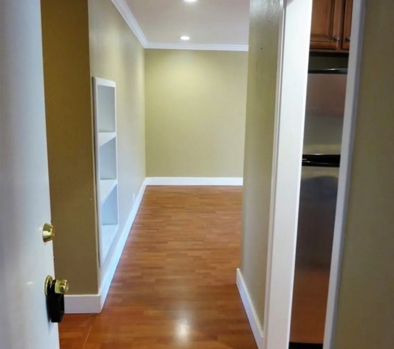 2 bed, 1028 sqft, $3,300 — Photo 1