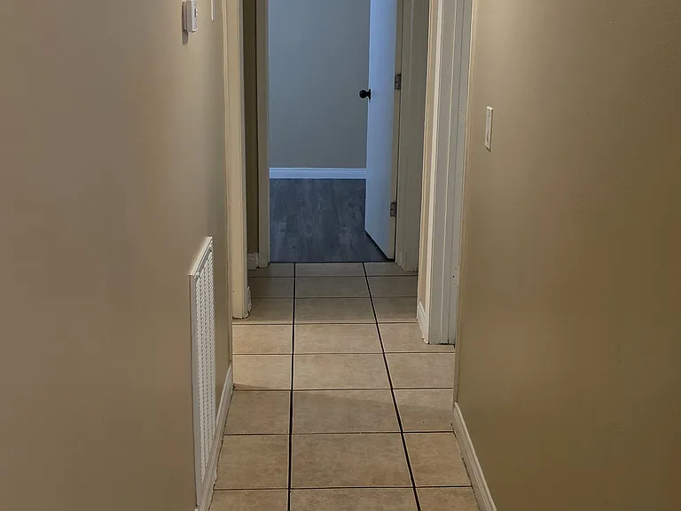 1420 Putnam Ave #8 — Photo 5