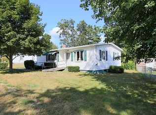 71 Leonard Ave, Dracut, MA 01826