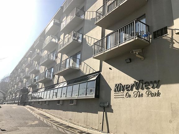 River View On The Park