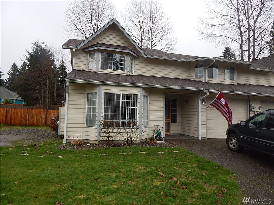 1st image of 13919 13921 107th Av Ct E