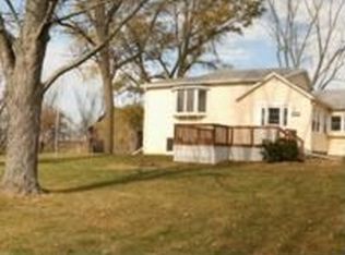 5207 E Wilcox Rd, Janesville, WI 53546