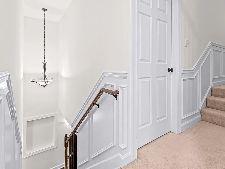 523 Allegheny Ave — Photo 27