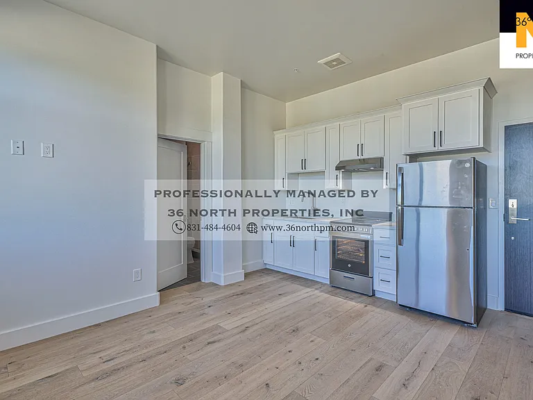 301 Main Street — Photo 6