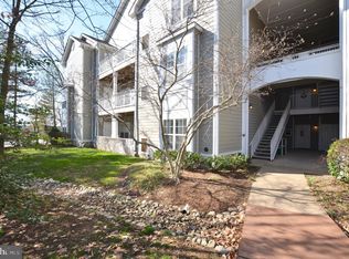 1700 Lake Shore Crest Dr APT 11, Reston, VA 20190