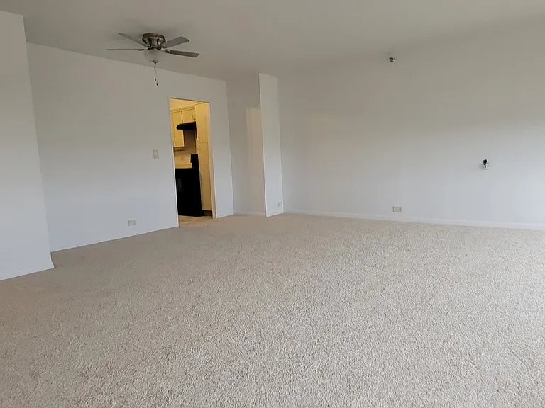 5000 Town Ctr #1-607 — Photo 10