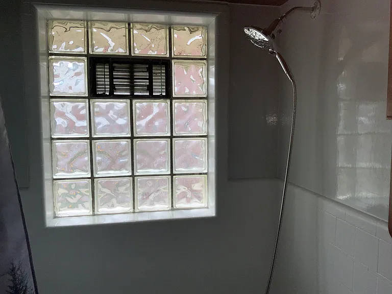 2200 S Lee Ave — Photo 15
