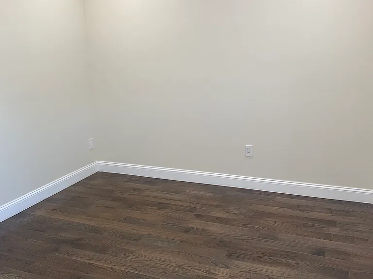 14114 Booth Memorial Ave #2 — Photo 9