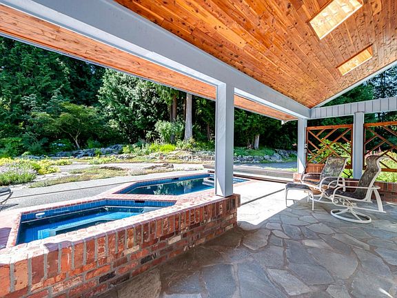 spa/pool