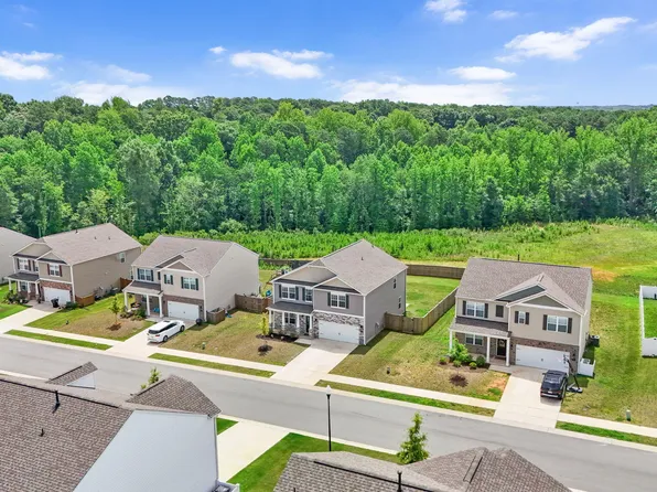 420 Red Cedar Way, Fuquay Varina, NC 27526
