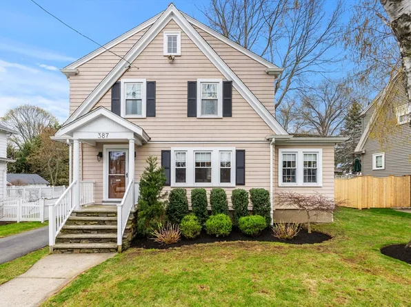 387 Upham St, Melrose, MA 02176