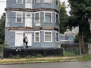 98 Whitmarsh St, Providence, RI 02907