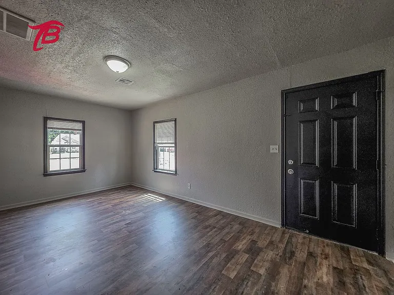 1153 Windemere Ave — Photo 35