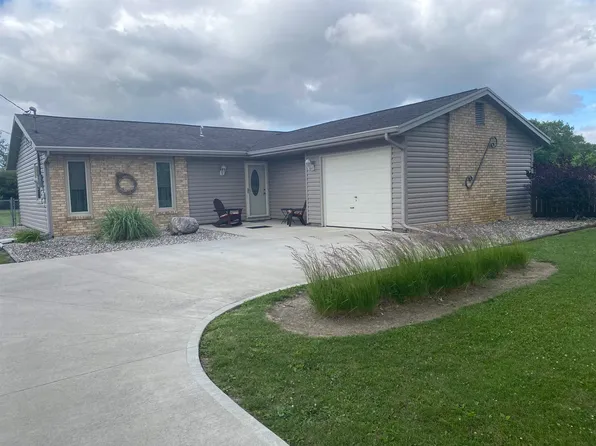 2800 W Meadowcrest Ln, Muncie, IN 47303