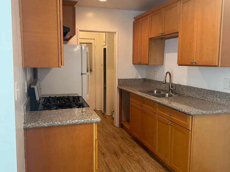 2836 Budau Ave #2838 — Photo 6