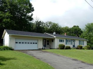 178 Sunset Ter, Derby Line, VT 05830