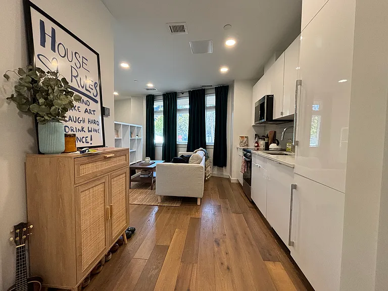97 Elmwood St #1011 — Photo 8